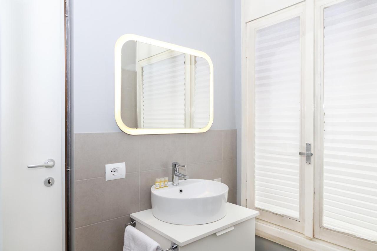 Hemeras Boutique Homes - 2 Luxury In The City Center Apartment *