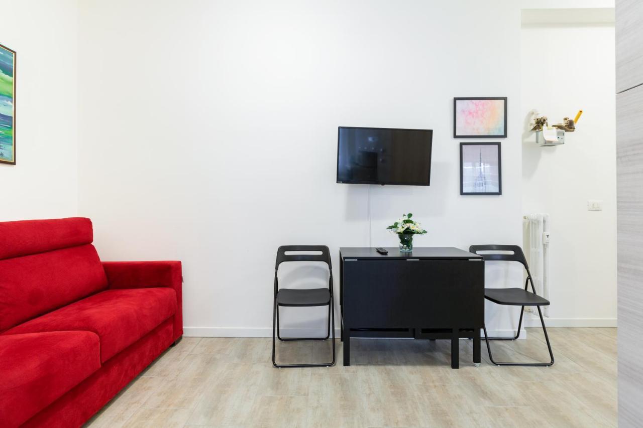 Apartment Renovated Flat Subway Yellow Line Mailand