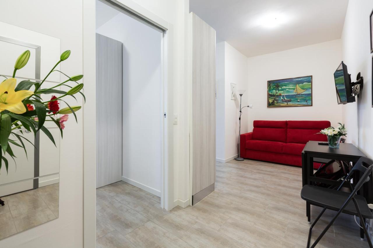 Renovated Flat Subway Yellow Line Apartment *