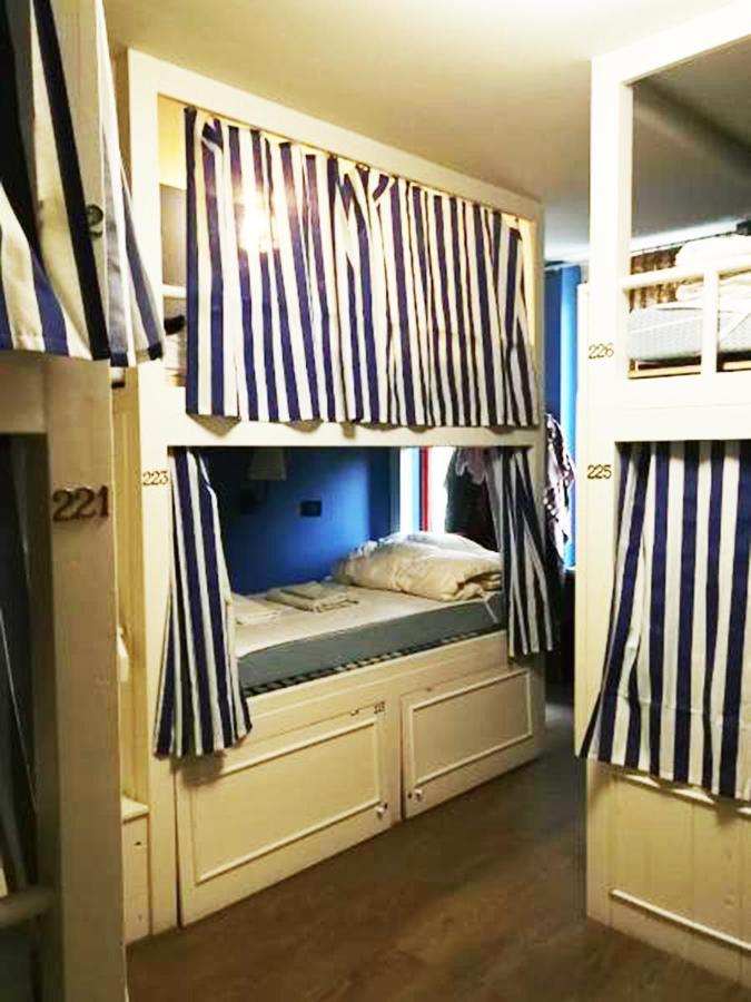 Grand Coconut Albergue *