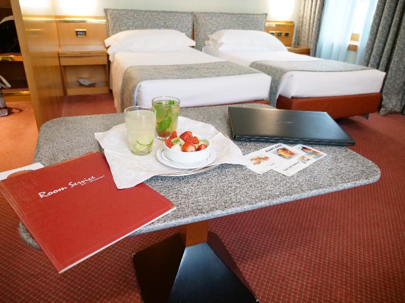 Michelangelo Hotel