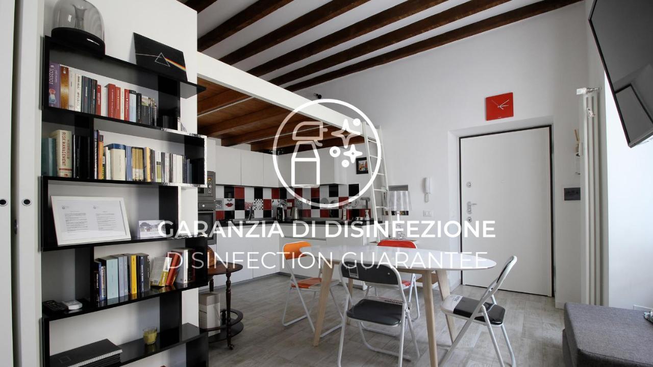 Italianway-canonica 34 Mailand