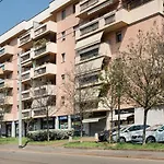 Golden Suite Apartment & Day Use