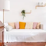 The Best Rent - Large And Bright Two-Bedrooms Apartment With Balcony