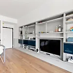 Altido Spacious Apt For 4 With Balcony In Porta Romana