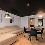 Brera Luxury Apartment Near Duomo With Wifi