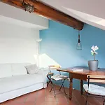 Porta Romana Apartment