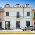 Khl Apartments