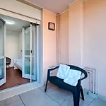 Xenia Apartments - Spacious And Bright New Flat With Garden