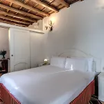 Hotel Santa Marta Suites