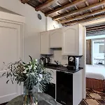 Hotel Santa Marta Suites