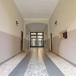 Bright & Cozy Home - City Center