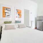 Fara 33 Cozy Flat In Centrale District