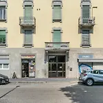 Bright Apartment 700M From Dergano M3