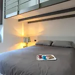 Life Is Beautiful Design Loft Navigli Romolo, Netflix, Wifi, Ac And Street Parking