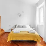 Central Luxurious Apartment Duomo A/C-Wi-Fi Free