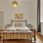 Porta Venezia - Elegant Suite Downtown