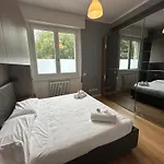 Metro Famagosta - Modern Suite Free Wifi & Parking