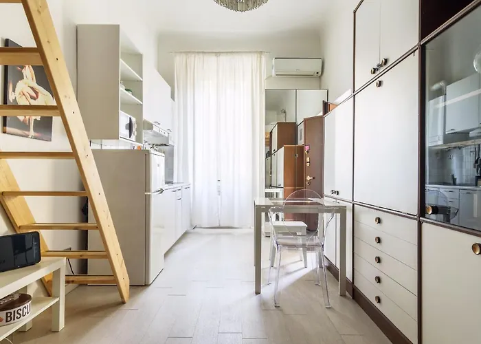 Charming Nest In The Heart Of Milano-Isola