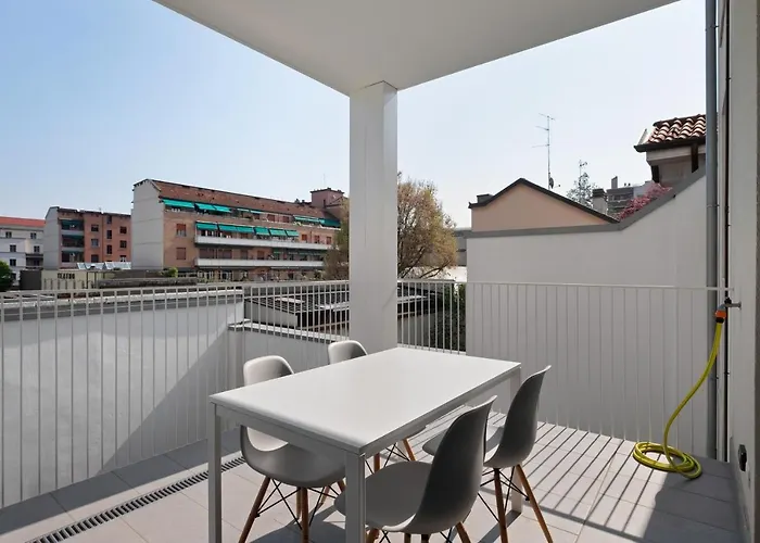Altido Spacious Apt For 4 With Balcony In Porta Romana