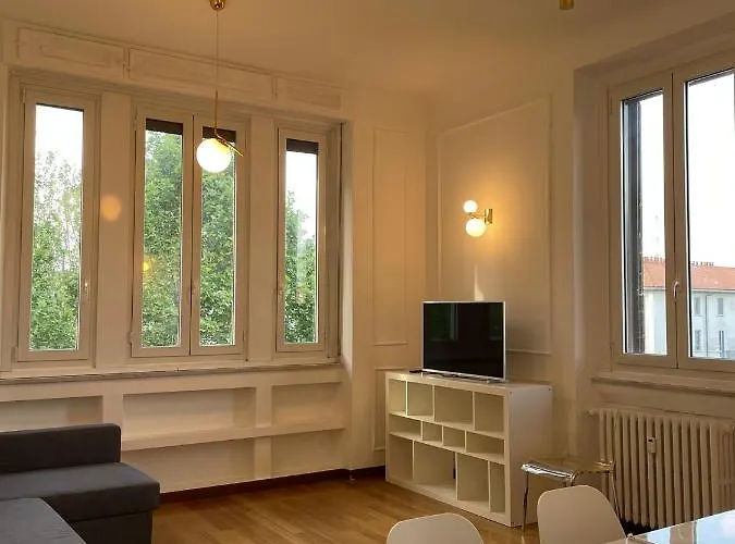Sweet Flat Near Bocconi Tibaldi 66