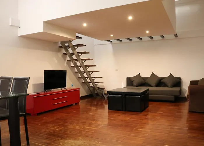 Cozy & Large Loft Famagosta