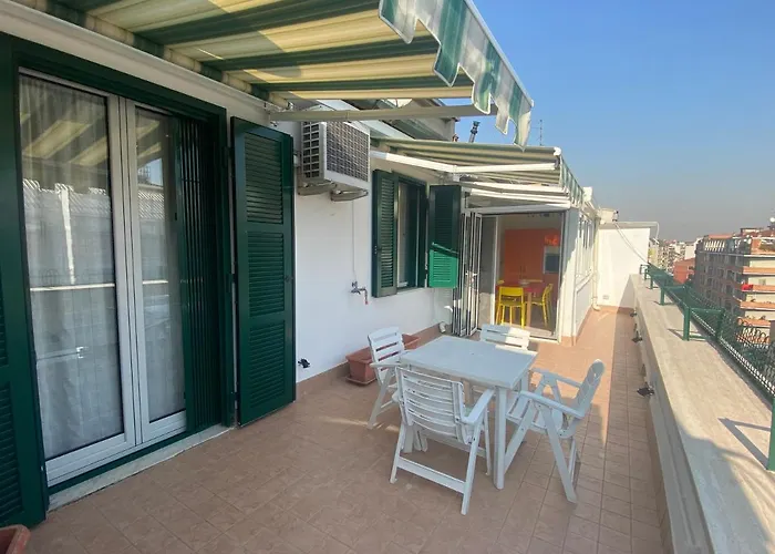 Fashion And Design - Terrace In Centrale