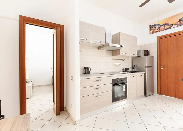 Ripamonti Budget Apartment With Small Balcony