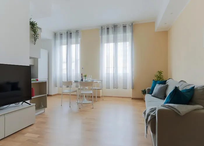 The Best Rent - Bright One-Bedroom Apartment In Corso Vittorio Emanuele II