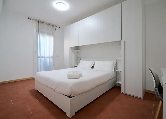Xenia Apartments - Spacious And Bright New Flat With Garden