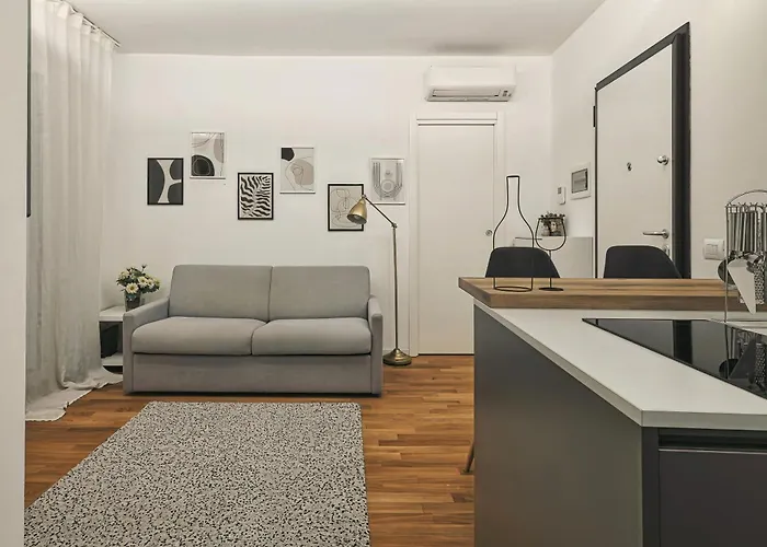 Joivy Cosy Flat In Cinque Giornate Square