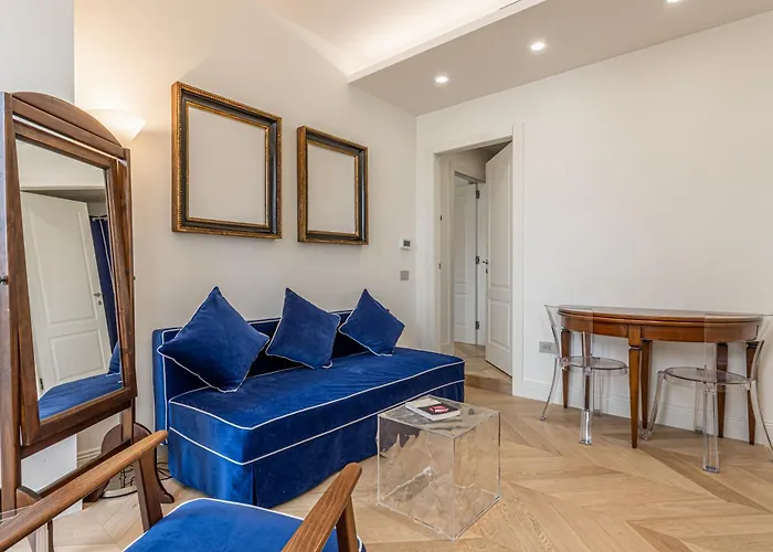 Montenapoleone - Charming Apartment