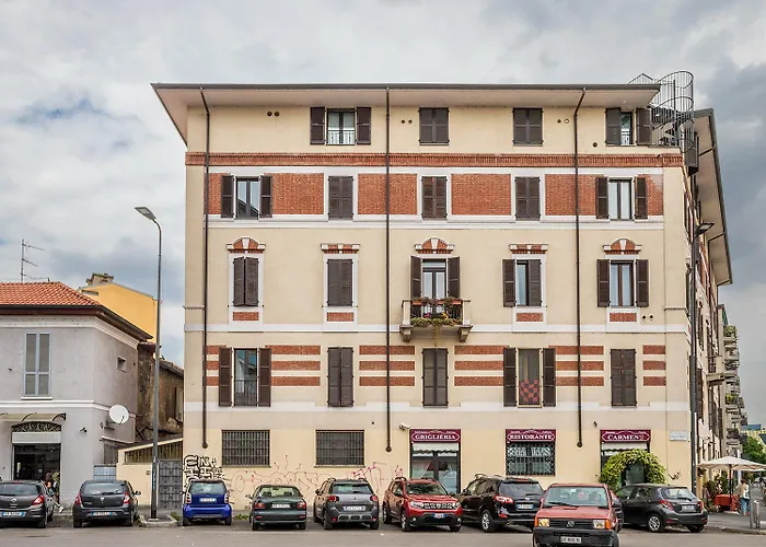 Life Is Beautiful Design Loft Navigli Romolo, Netflix, Wifi, Ac And Street Parking