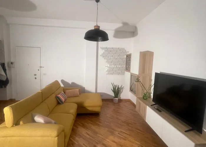 Urban Chic In Niguarda- 10 Minutes To Mm3