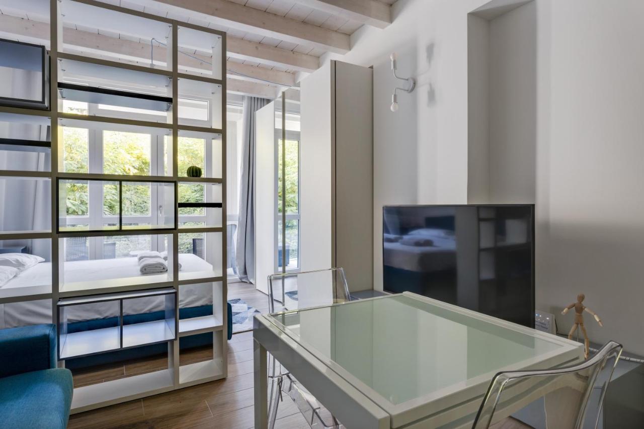 Apartment Loft Moderno Sui Navigli *