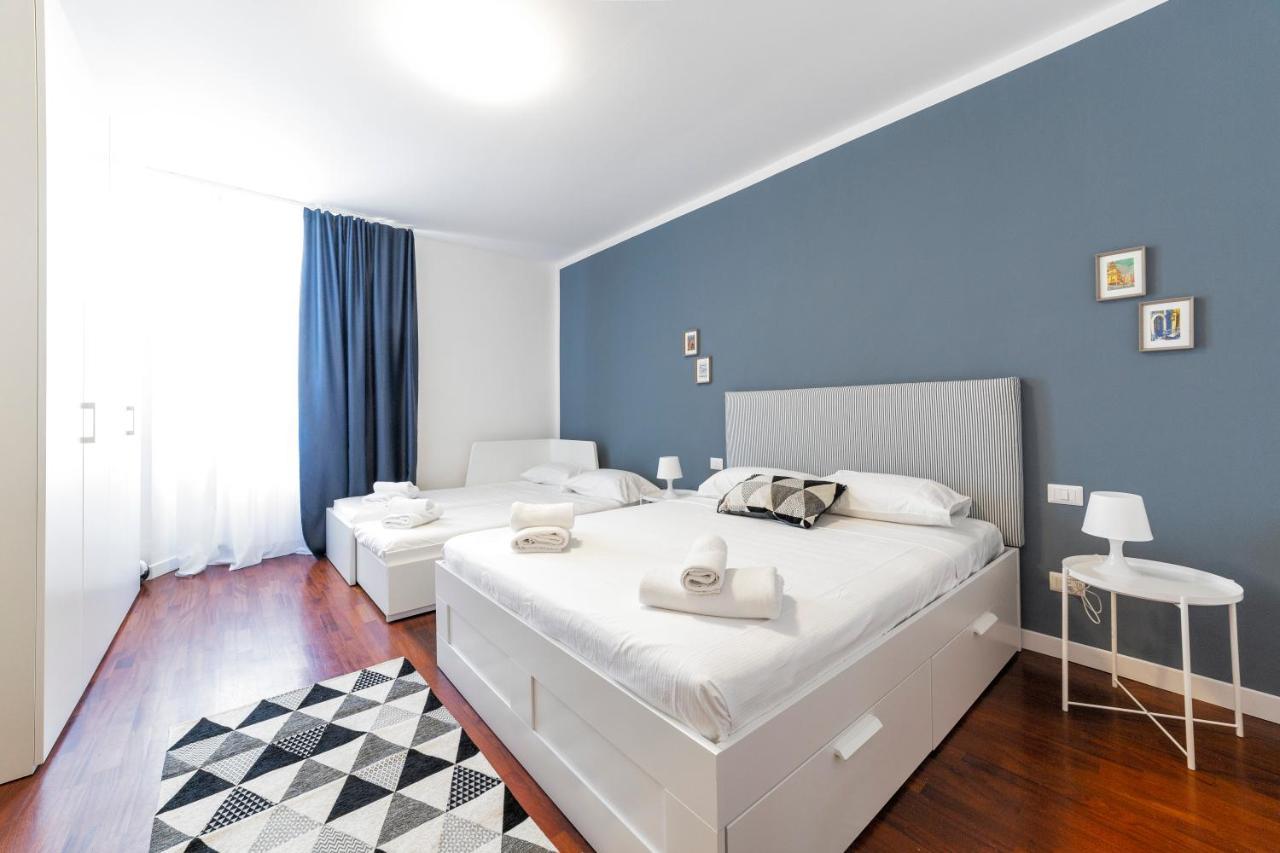 Roomy Close To Subway M5! Apartamento