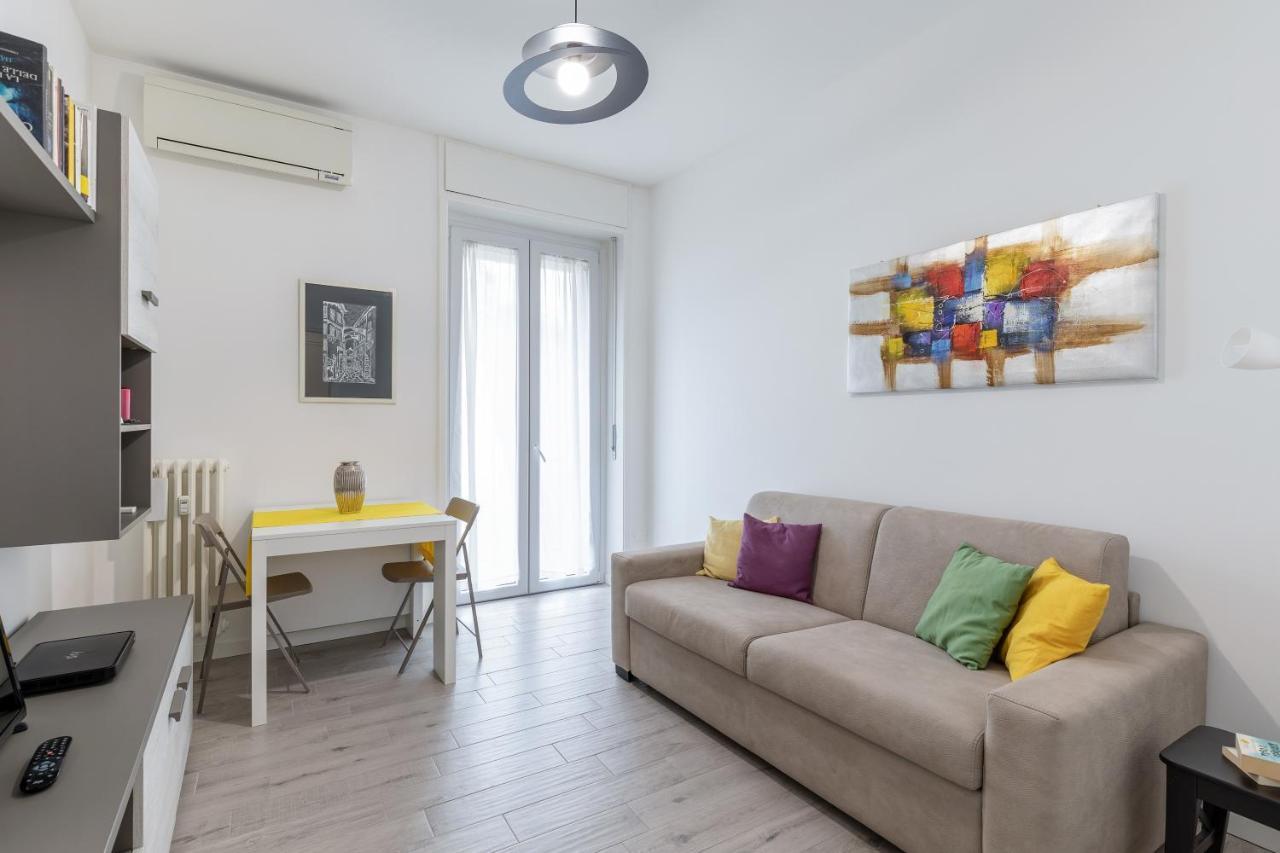 Piazza De Angeli M1 Comfortable Flat With Balcony * Milão