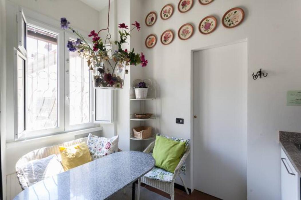 Guesthost - Porta Ticinese Balcony Milan