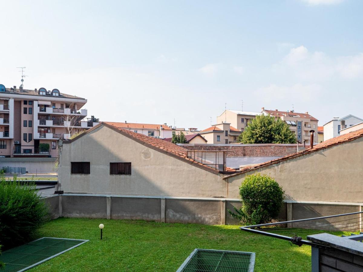 The Best Rent - Large And Bright Two-bedrooms With Balcony *