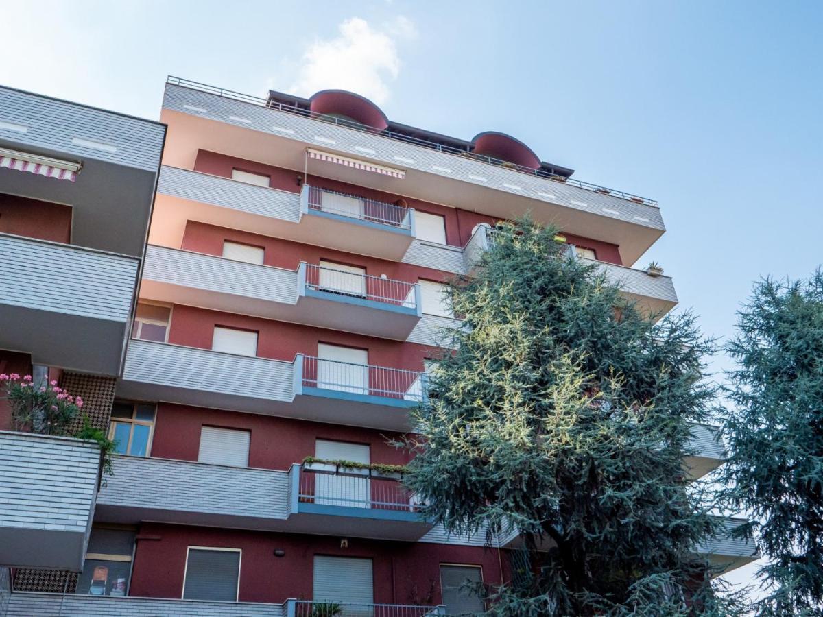 The Best Rent - Large And Bright Two-bedrooms With Balcony Mailand