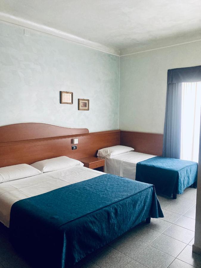 Hotel Aurora *