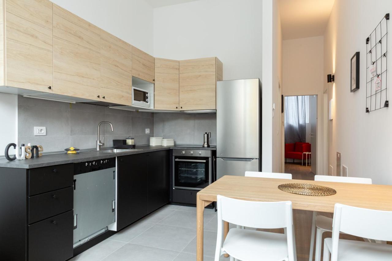 Joivy Contemporary In Historical Giambellino-lorenteggio Apartment *