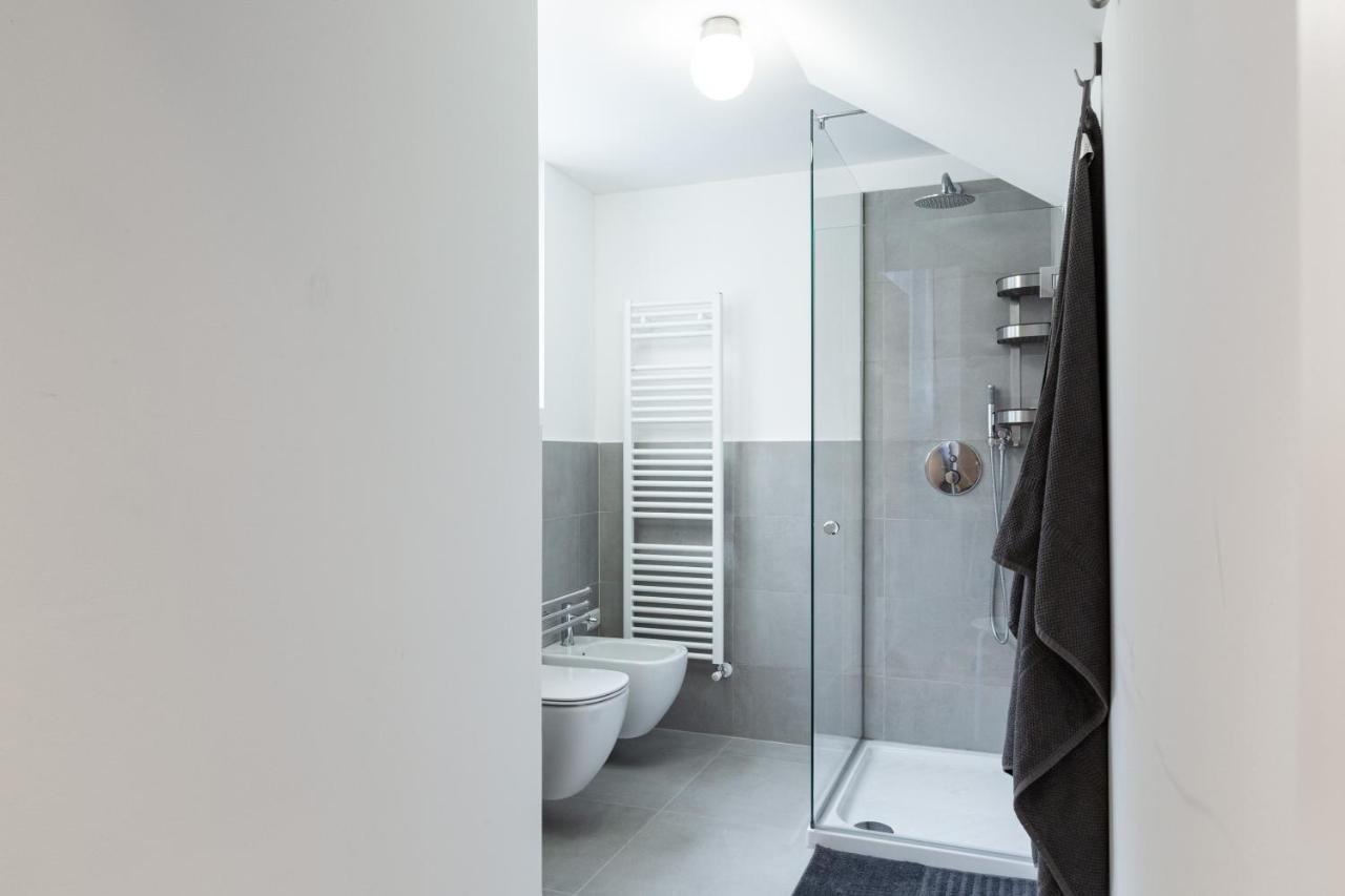Joivy Contemporary In Historical Giambellino-lorenteggio Apartment Milan