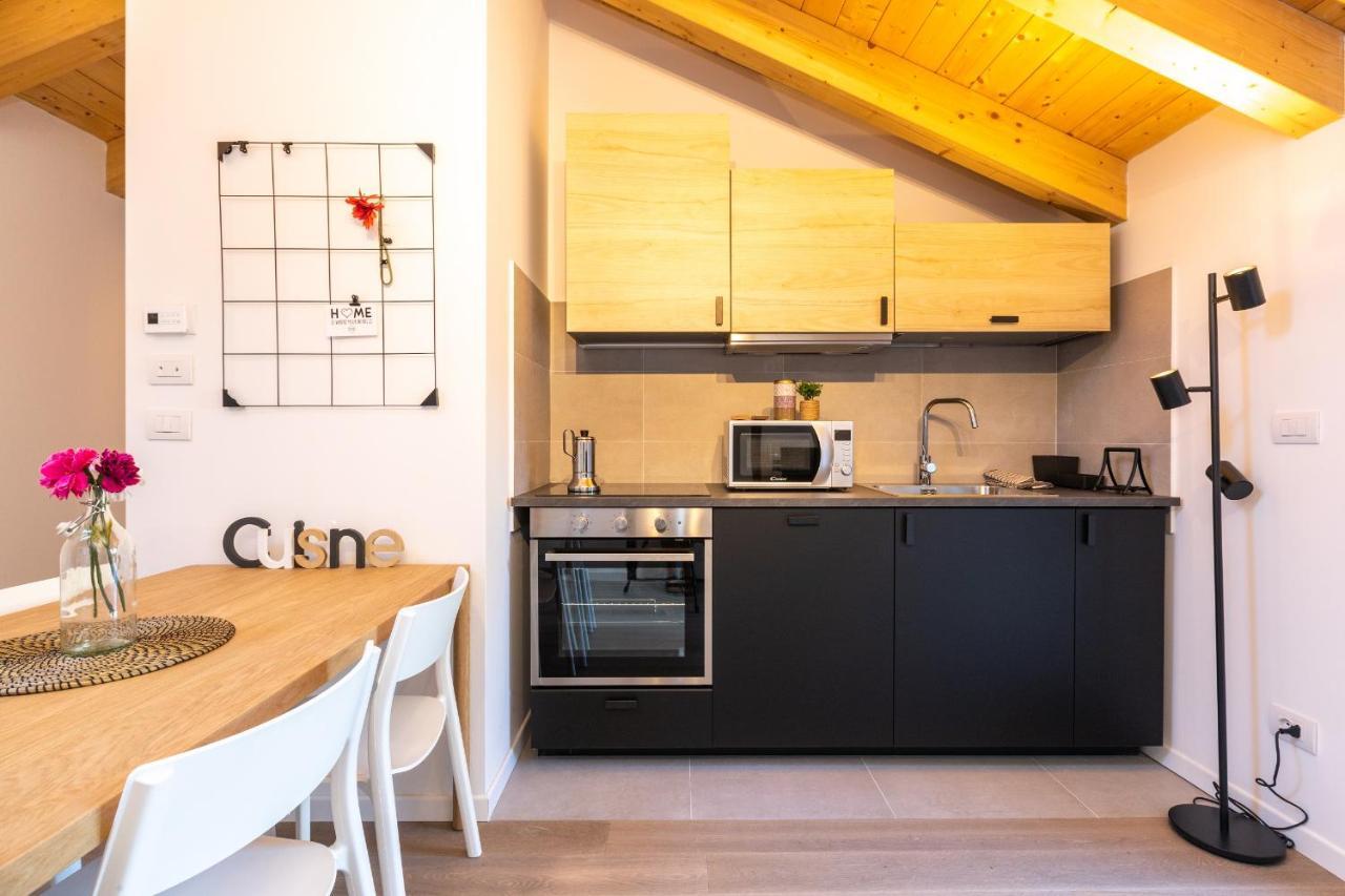 Joivy Contemporary In Historical Giambellino-lorenteggio Apartment