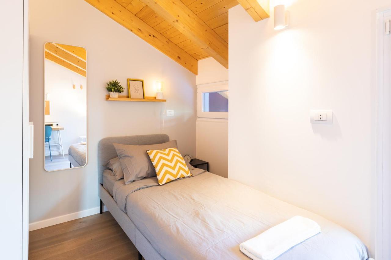 Apartment Joivy Contemporary In Historical Giambellino-lorenteggio Milan