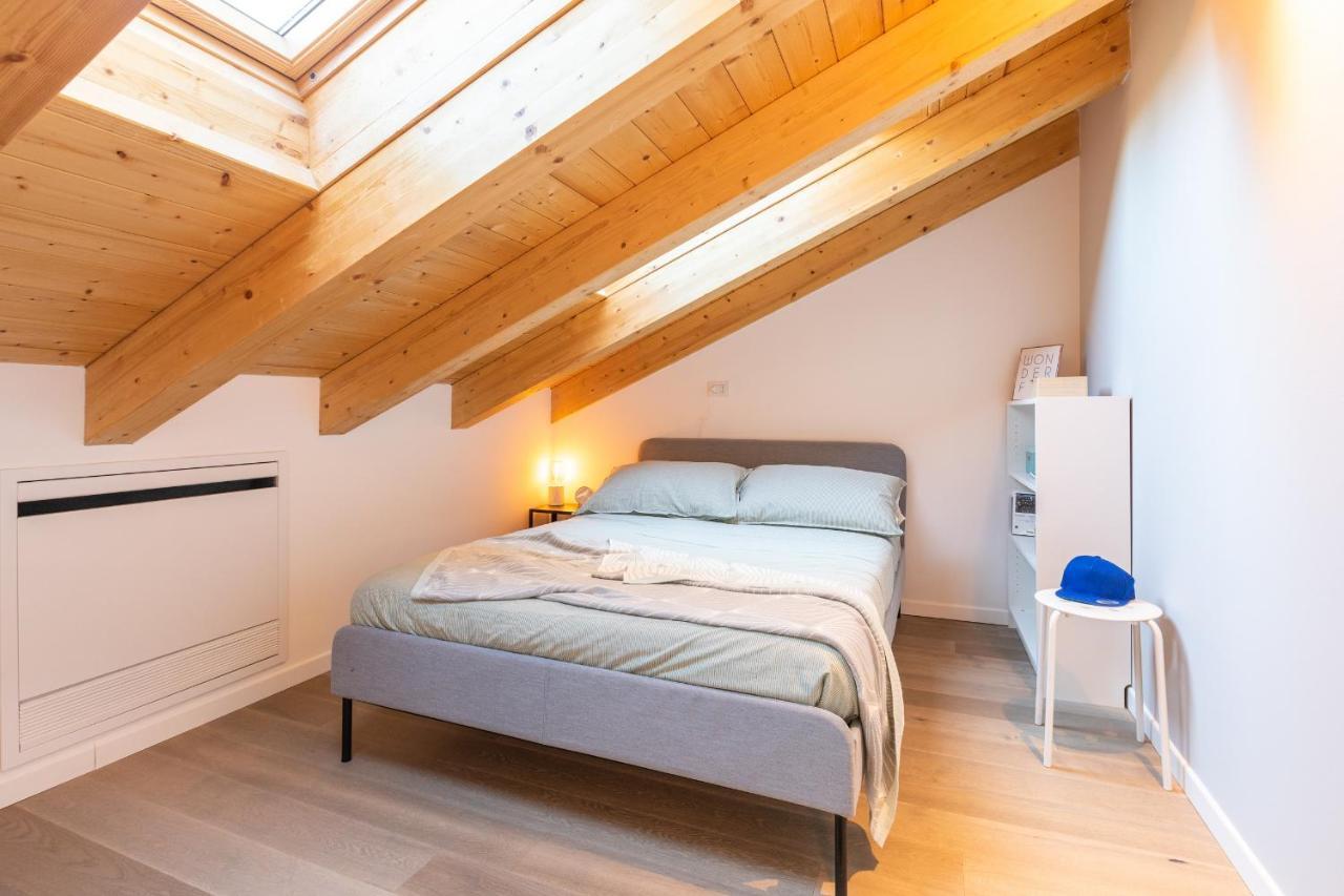 Joivy Contemporary In Historical Giambellino-lorenteggio Apartment *