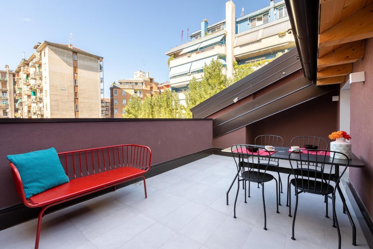Apartment Joivy Contemporary In Historical Giambellino-lorenteggio Milan
