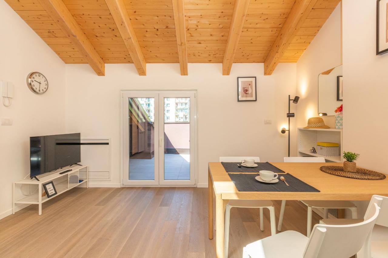 Apartment Joivy Contemporary In Historical Giambellino-lorenteggio Milan