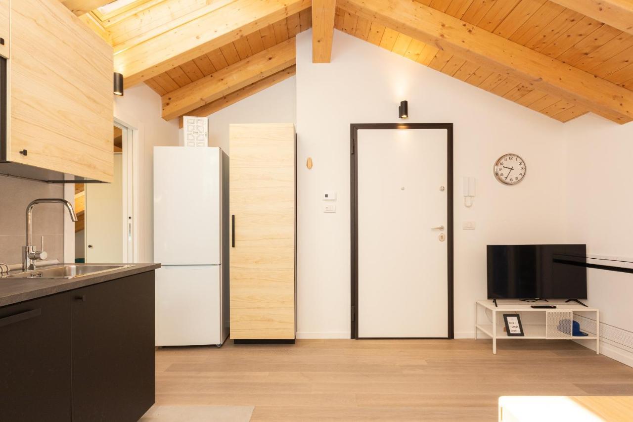 Joivy Contemporary In Historical Giambellino-lorenteggio * Milan