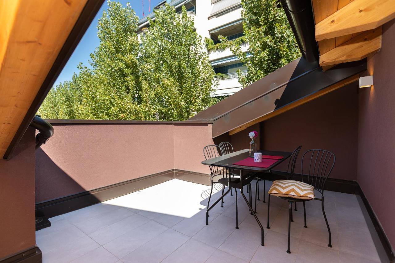Joivy Contemporary In Historical Giambellino-lorenteggio Apartment *